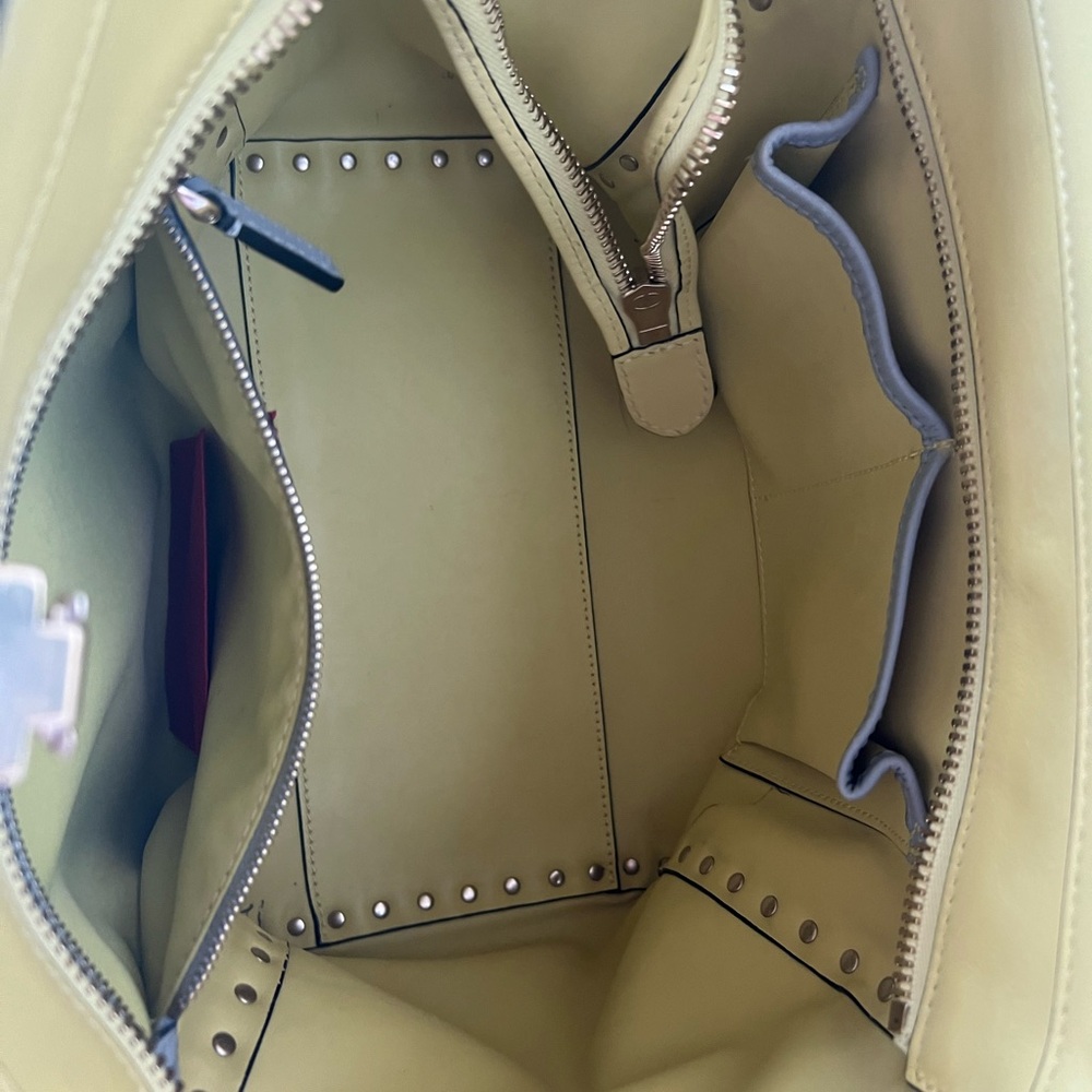 Valentino Bag - Picture 5 of 13